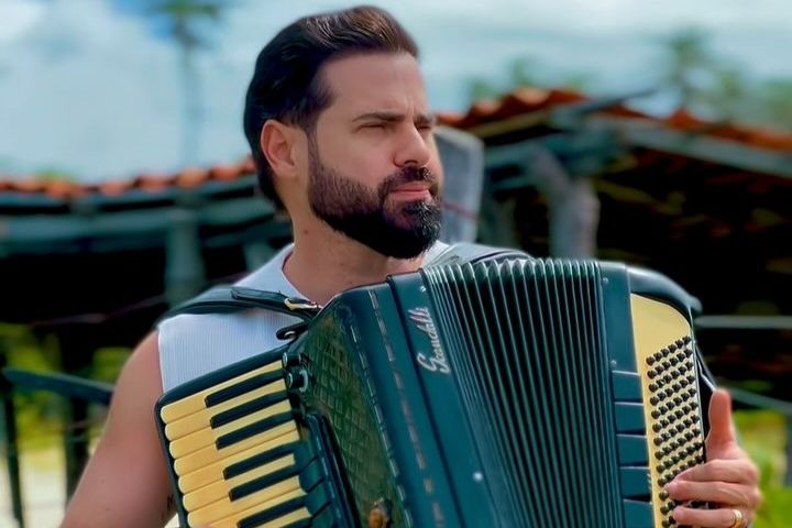 Um dos compositores de "Esqueça-me Se For Capaz", Renno publica carta aberta para Marília Mendonça: "Por aqui você segue viva"